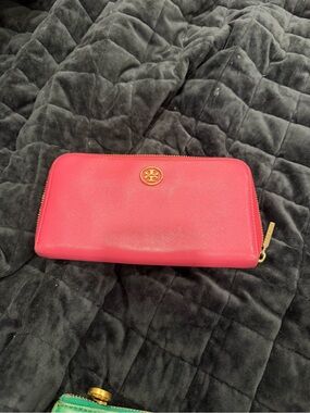 Tory Burch Bright Red Zip-Around Leather Wallet with Gold Logo